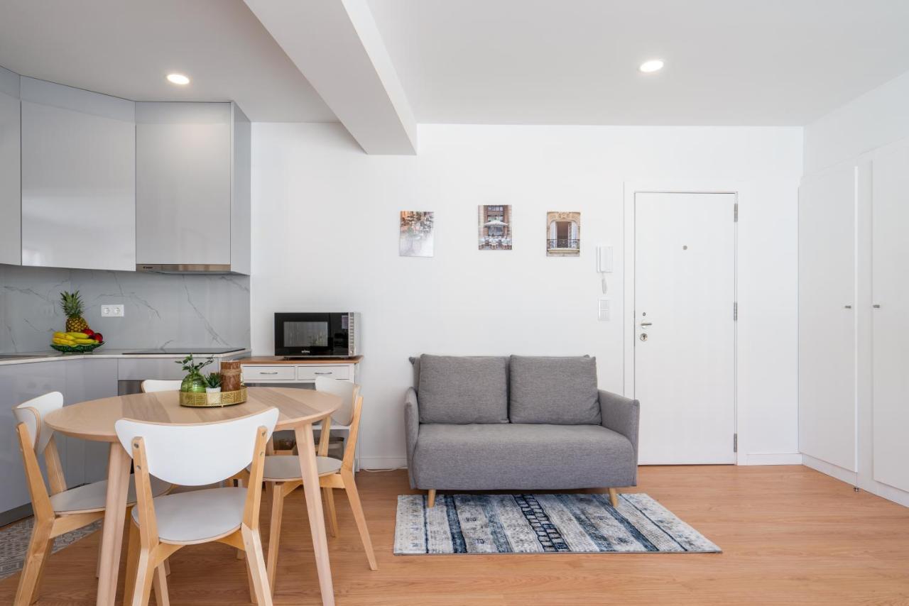 Host Wise - Comfy Sunny Flat - Prime Location Apartment Porto Exterior foto
