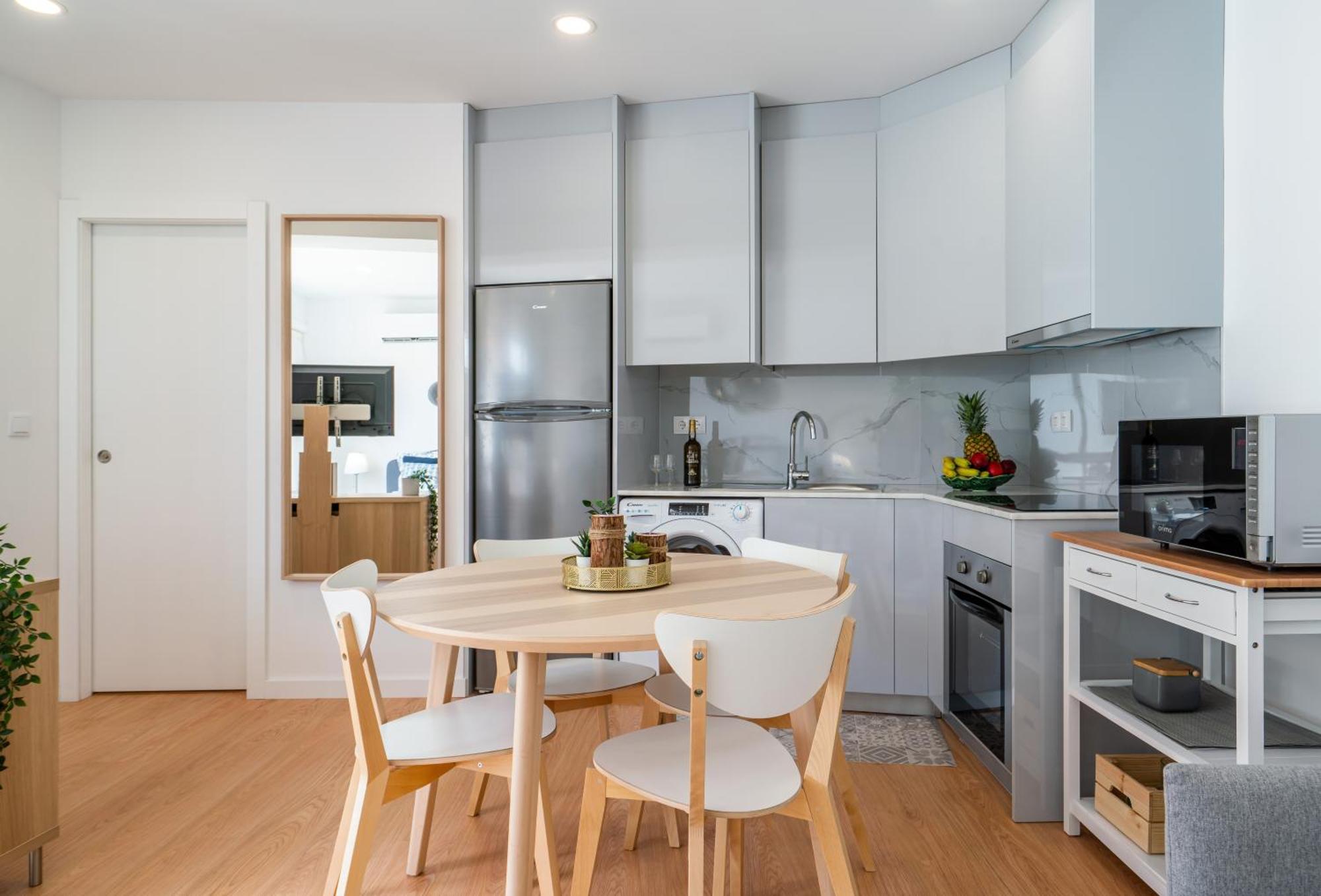 Host Wise - Comfy Sunny Flat - Prime Location Apartment Porto Cameră foto